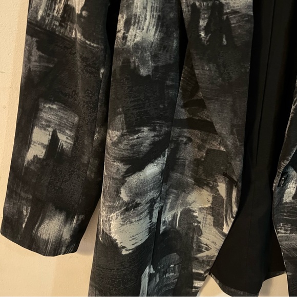 Guess Los Angeles Brush Stroke Printed Blazer - Picture 4 of 7